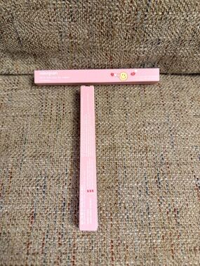 K-beauty colorgram all in one over lip maker-cool rose color expires 06/12/26